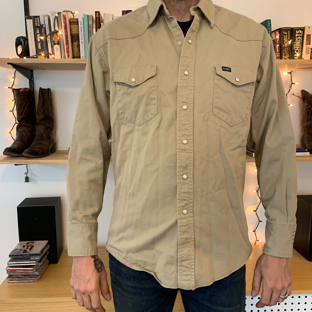 Wrangler pearl snap long sleeve work shirt